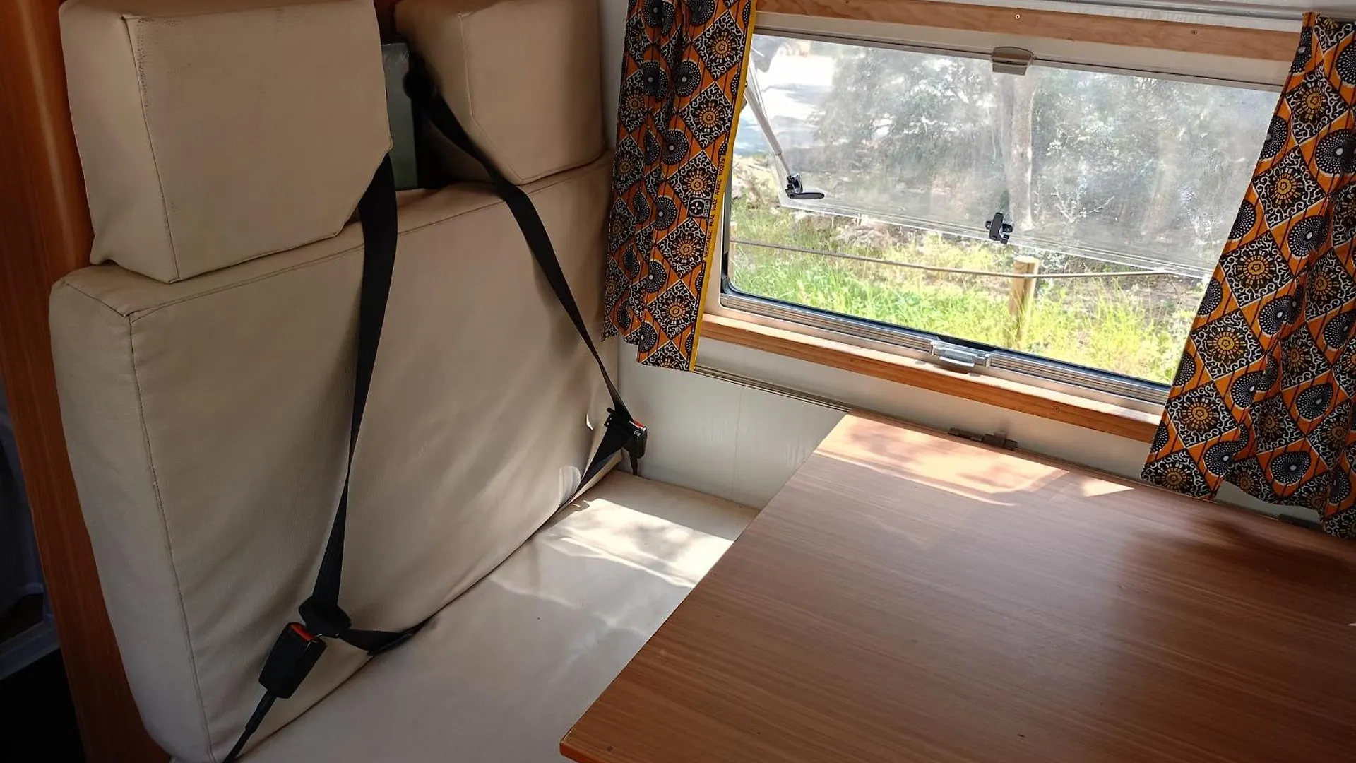 Campsite Furgoneta Camper Gran Volumen Hotel Palma de Mallorca