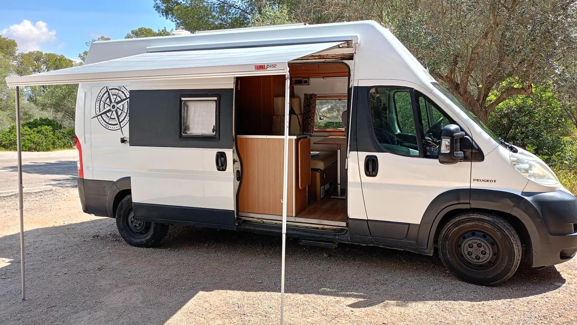 فندق Furgoneta Camper Gran Volumen ميورقة